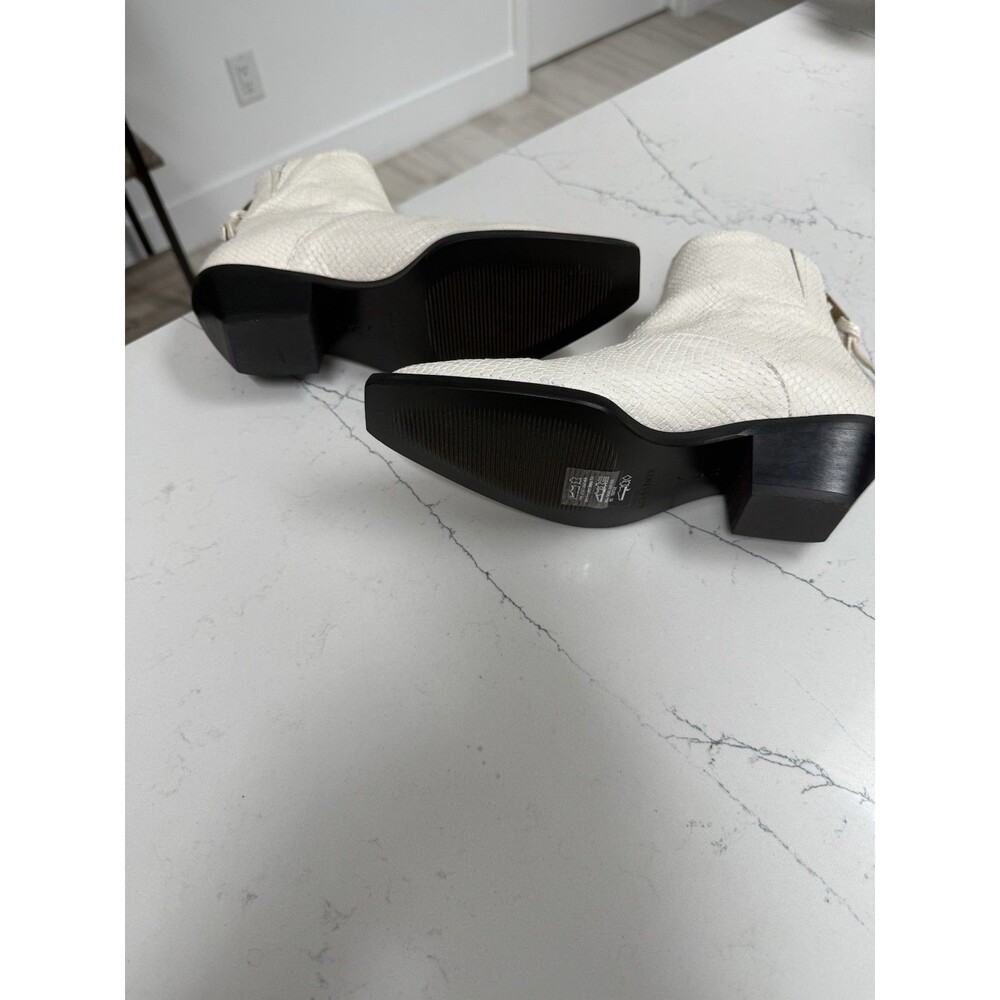 Women All Saints Pointed Toe Lenora White Snakes Skin Booties Size 37 brand New - Picture 5 of 16